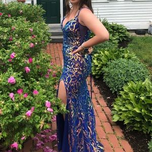 Ellie Wilde prom dress